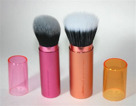 real technique brush for bronzer.